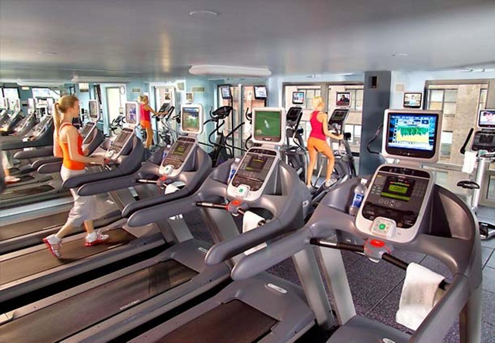 Courtyard By Marriott Chicago Downtown/River North Екстер'єр фото