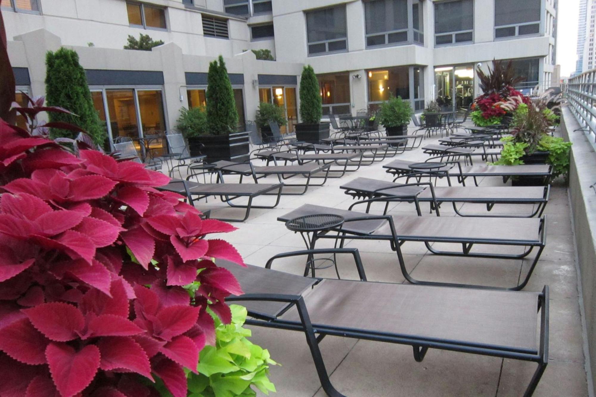 Courtyard By Marriott Chicago Downtown/River North Екстер'єр фото