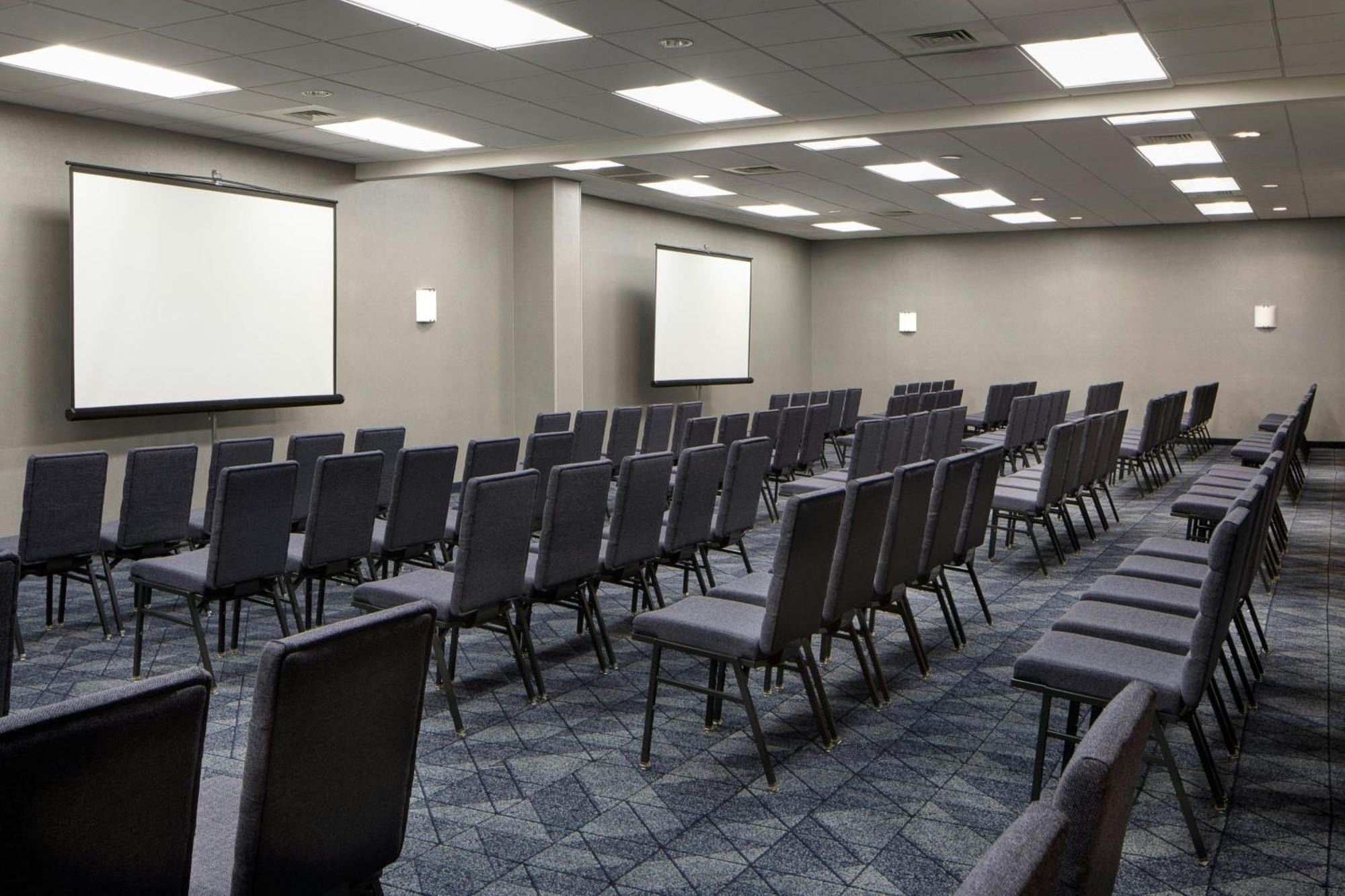 Courtyard By Marriott Chicago Downtown/River North Екстер'єр фото