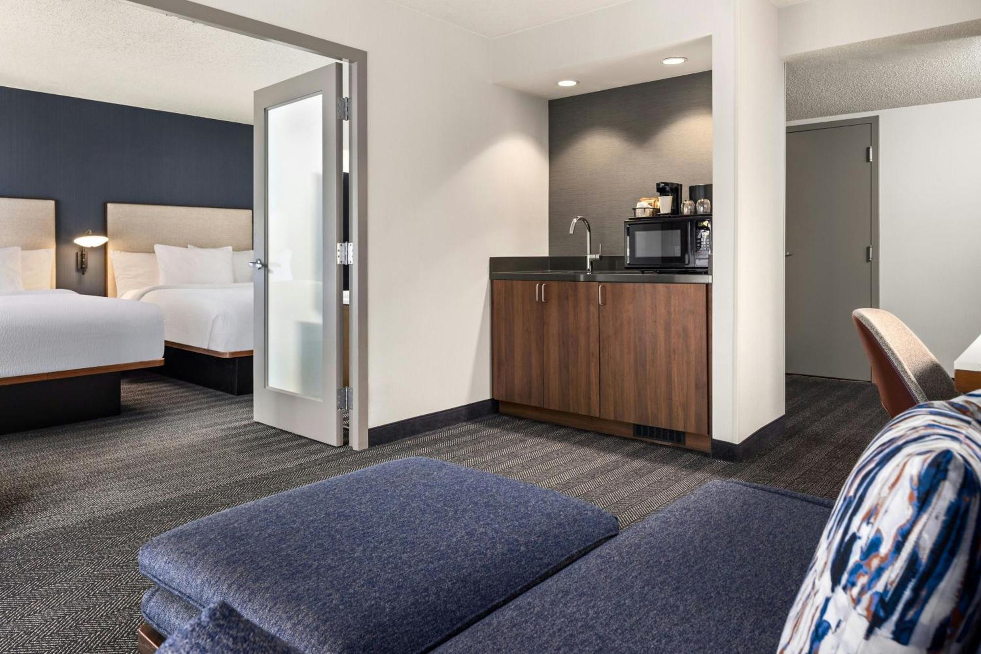 Courtyard By Marriott Chicago Downtown/River North Екстер'єр фото