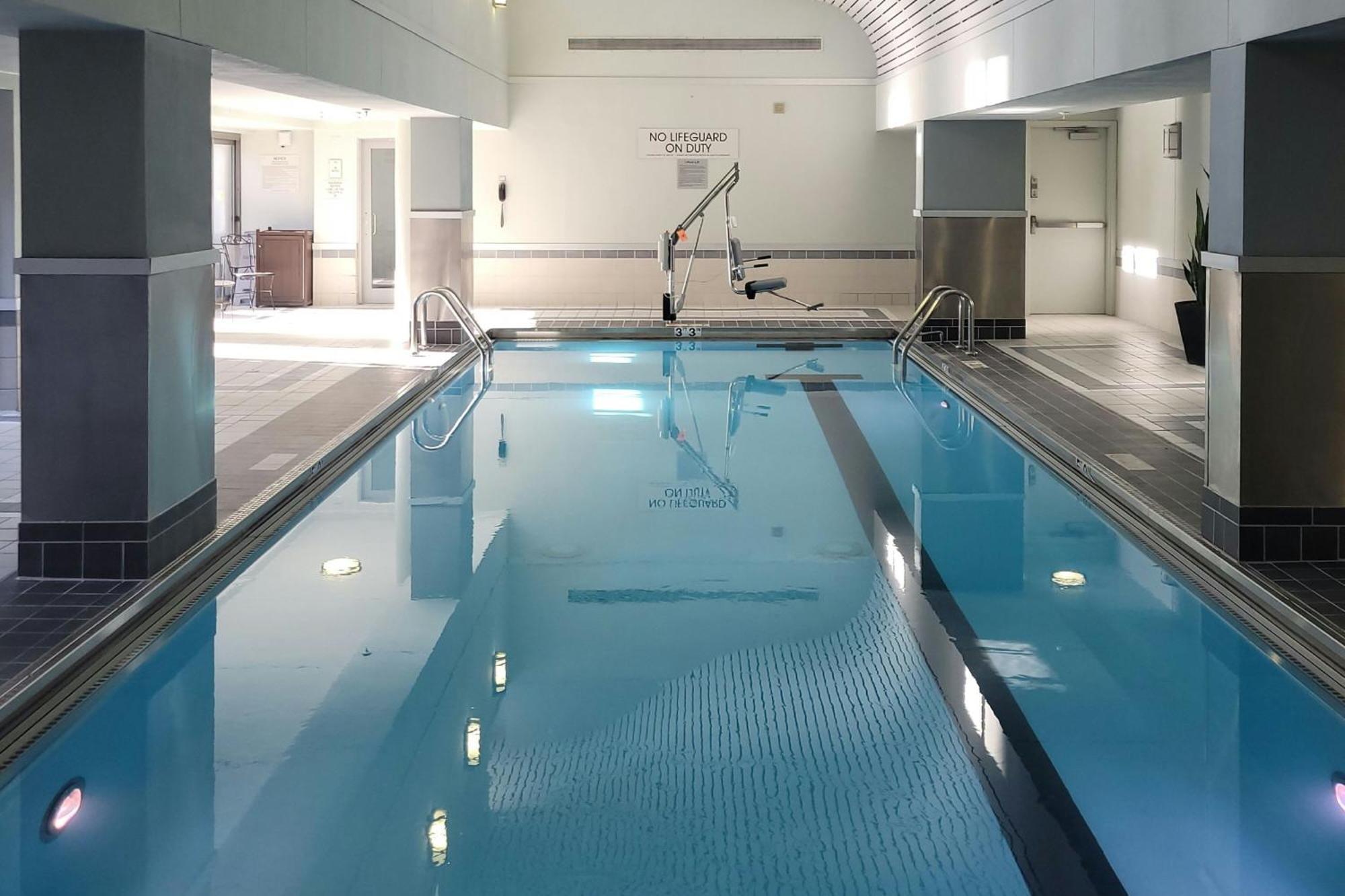 Courtyard By Marriott Chicago Downtown/River North Екстер'єр фото