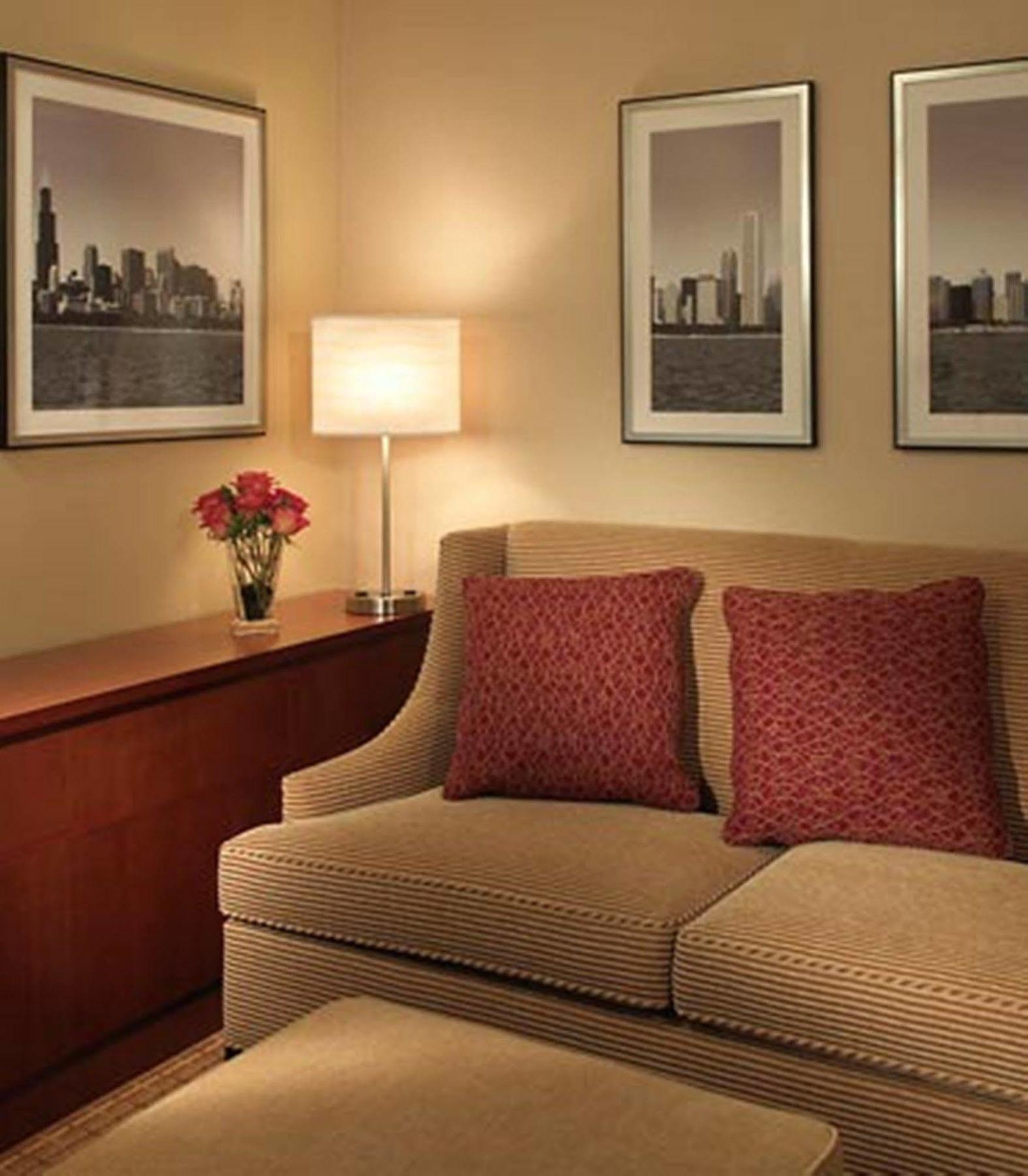 Courtyard By Marriott Chicago Downtown/River North Номер фото